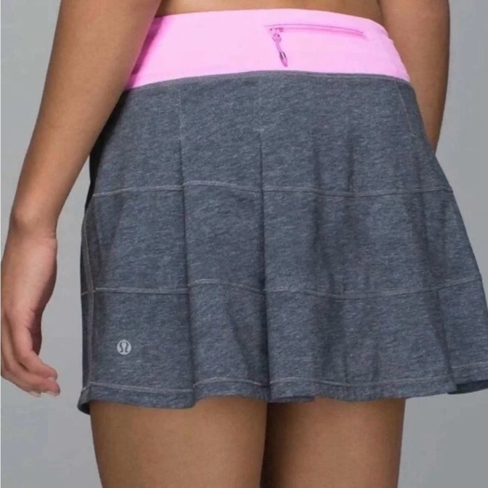 lululemon Athletica Pace Rival Run Skirt Skort Coal Vintage Pink Size 4 EUC